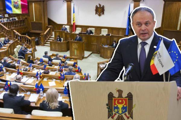 В парламенте Молдовы объявили перемирие