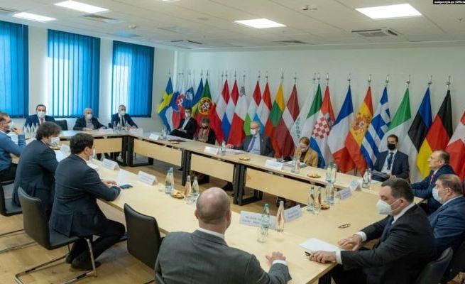 Стараниями ЕС власти и оппозиция Грузии начали переговоры