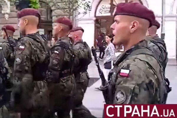 Страна.ua: Польские солдаты поют про «дорогу на Львов»