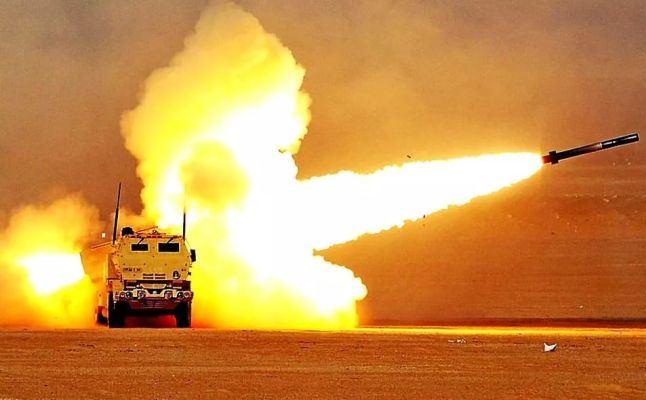 США перебросили в Румынию артиллерийские ракетные комплексы HIMARS