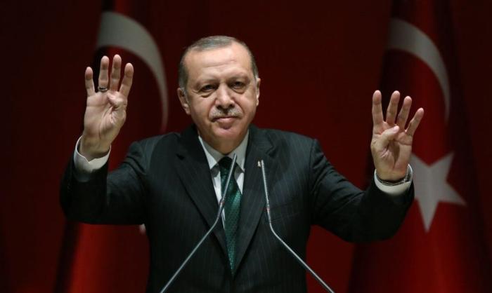 Президент Турции Эрдоган уходить явно не намерен