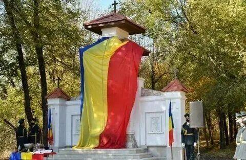 Бухарест подсовывает молдаванам под видом героев румынских карателей, союзников Гитлера
