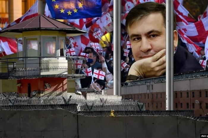 Саакашвили из тюрьмы призывает к свержению власти