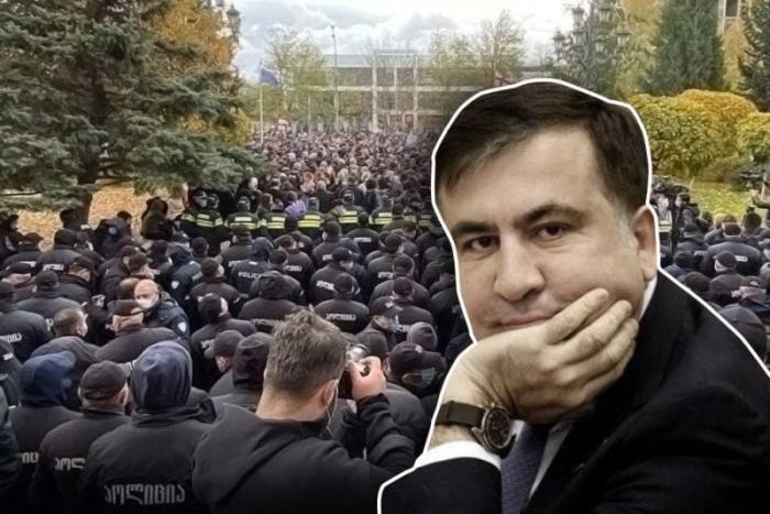 Запад поставил Грузию перед выбором: Саакашвили или ЕС