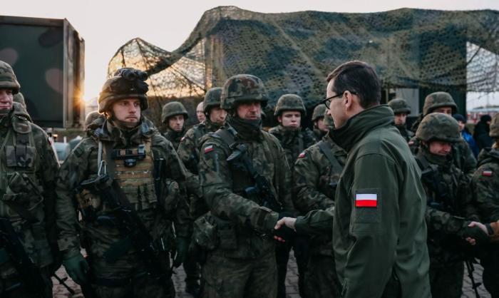 Варшава военные