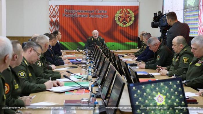 Лукашенко: «Запад держит Беларусь в напряжении»