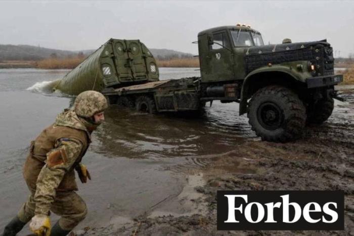 Forbes: НАТО может оказывать Украине тайную военную помощь