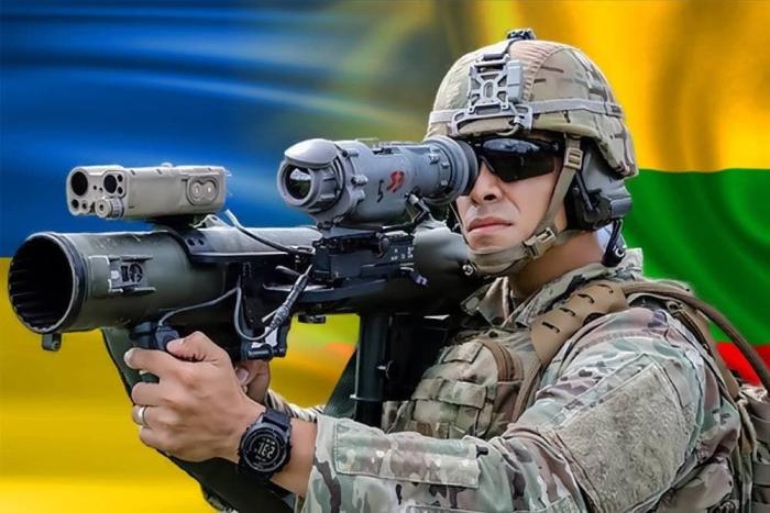 Литва готова вооружить Украину