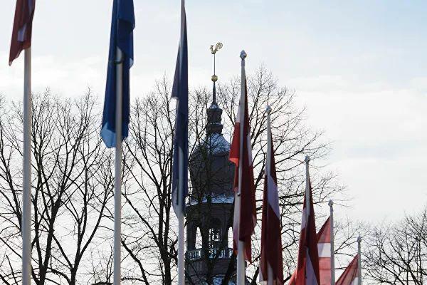 Каждый десятый житель Латвии считает, что для спасения страны нужна революция