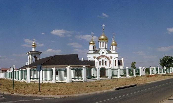 РПЦ может повести за собой весь православный мир