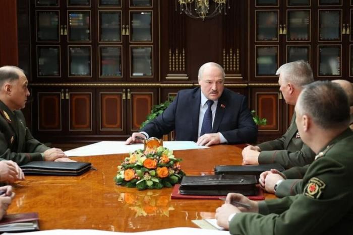 Лукашенко утвердил совместные военные учения России и Беларуси