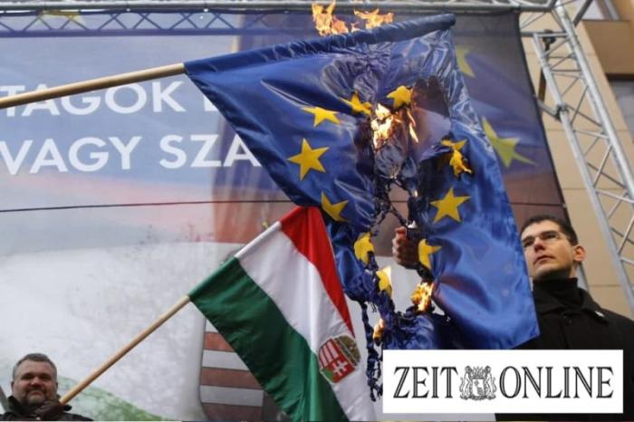 Die Zeit: Будапешт впервые пригрозил выходом из ЕС