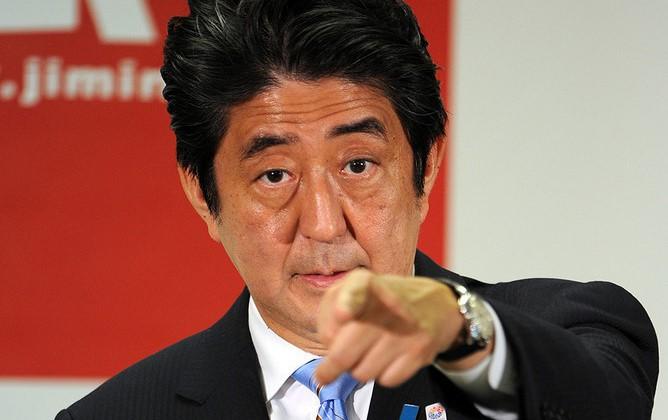 Синдзо Абэ угрожает России и Китаю ядерным оружием