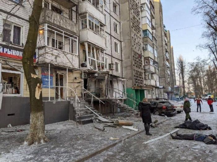 Последствия обстрела ВСУ Донецка, 18 марта 2022 года