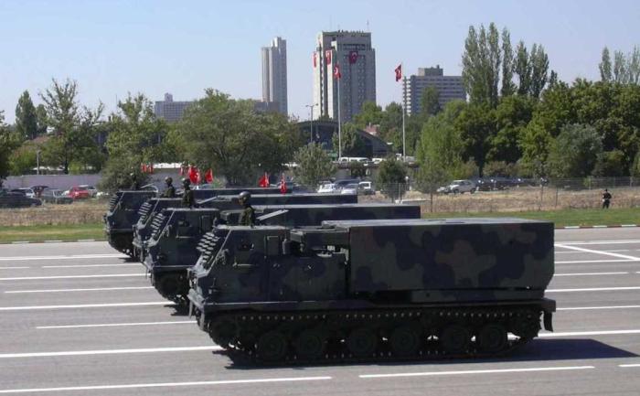 Системы M270 MLRS на военном параде в Анкаре