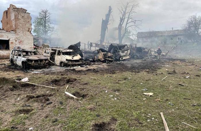 В качестве ответной меры за стрельбу по поселку Солохи в Белгородской области, ночью были нанесены удары по расположению черниговского фольксштурма.