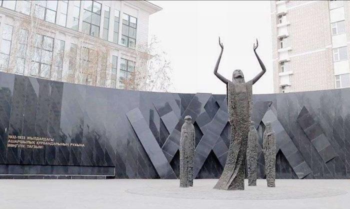Памятник жертвам голода в Казахстане