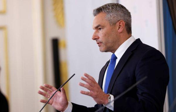 Канцлер Австрии отправляет Украину и Молдавию, домогающихся членства ЕС, в «зал ожидания»