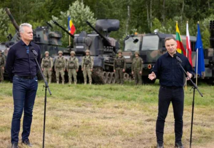 Президенты Польши и Литвы инспектируют Сувалкский коридор 