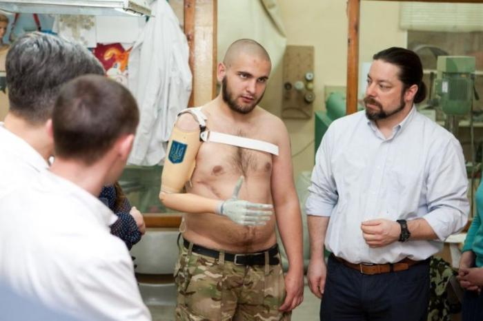 После реформ Супрун лечить раненых украинских военных негде и некому