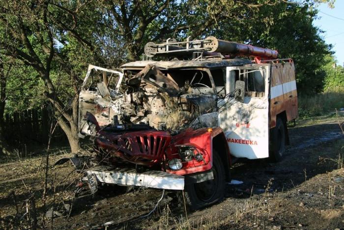 Снова под ударом УГИЛ оказались сотрудники МЧС. Двое из них погибли при обстреле Червоногвардейского района города-спутника Донецка Макеевки