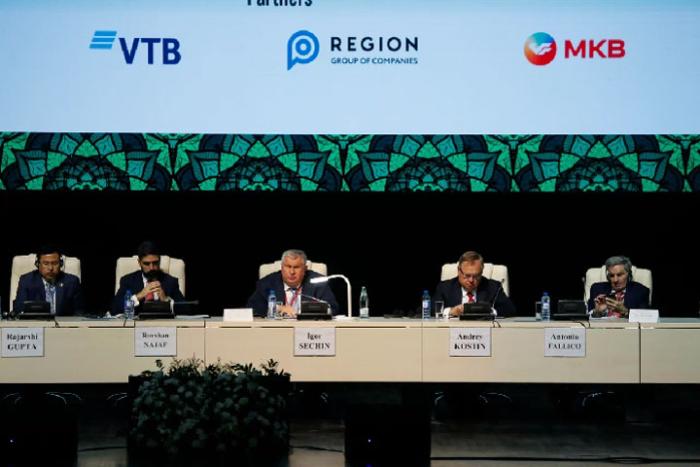 27-28 октября 2022 года в Баку проходило юбилейное XV-е заседание Веронского евразийского экономического форума. Впервые этот форум проводился не на Апеннинском полуострове, а в Баку.