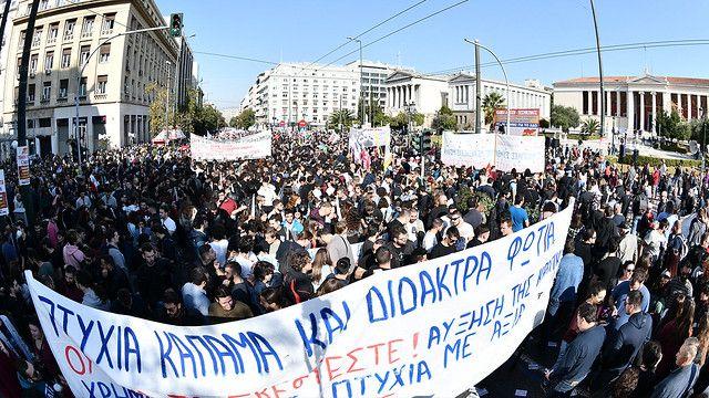 Знамя европейских протестов подхватили профсоюзы