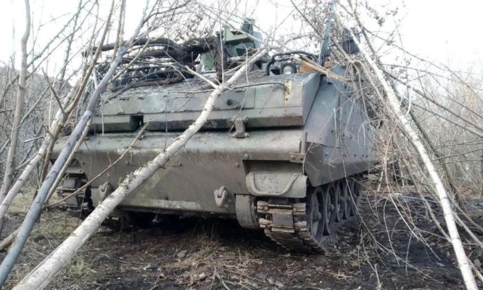 Ещё один трофейный украинский гусеничный бронетранспортер YPR-765. Захвачен у ВСУ под Артемовском (Бахмутом)? телеграм-канал Дамбиев