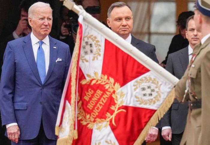 Niezalezny Dziennik Polityczny: Польское руководство уверенно ведёт страну в пропасть