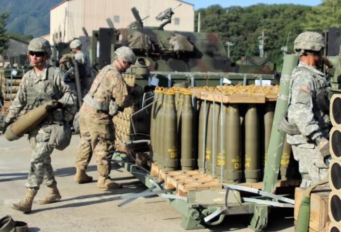 Magyar Nemzet: Зеленский рад смертельно опасным для мирного населения боеприпасам