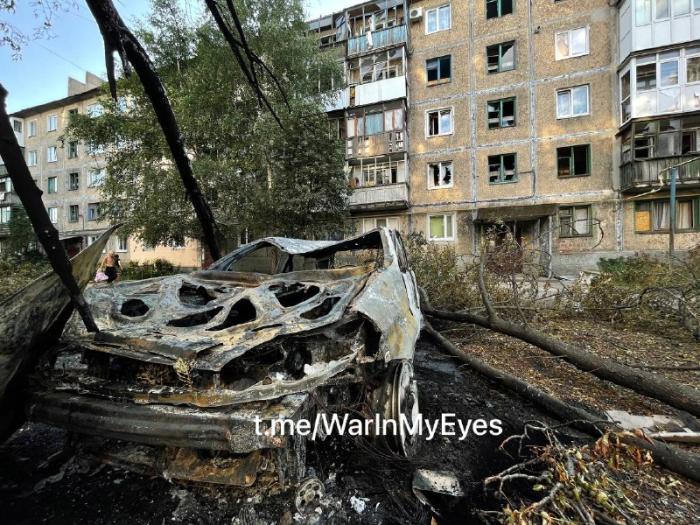 Последствия обстрела ВСУ прифронтовой Ясиноватой из РСЗО «Град»