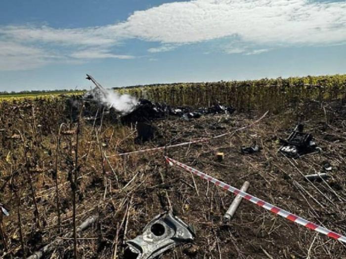 Фотография с места крушения украинских вертолётов под Краматорском, в результате которой погибло сразу шесть лётчиков
