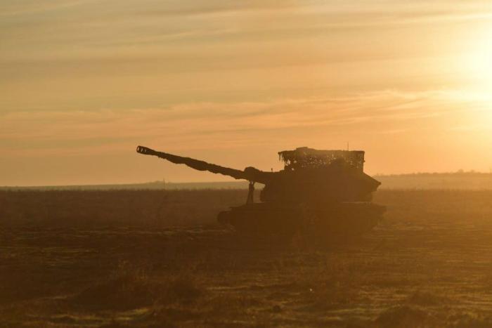 Российские артиллеристы уничтожают позиции подразделений ВСУ в районе населённых пунктов Работино и Вербовое