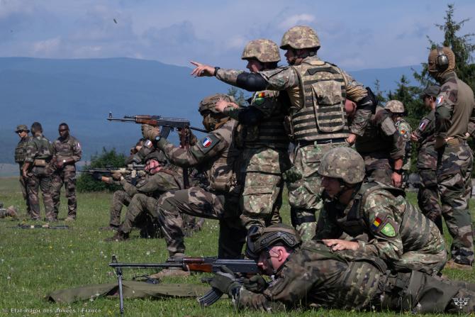 Для противостояния с Россией Румыния увеличит армию до 100 тыс. человек
