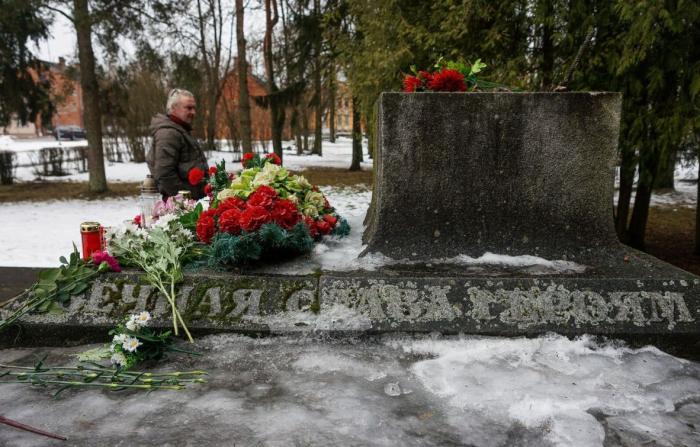 Червонец лагерей латвийскому вандалу