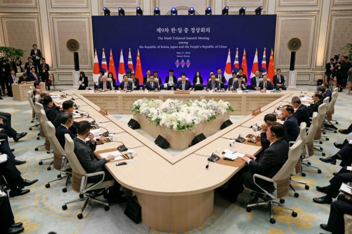 Китай, Япония, Южная Корея: саммит в Сеуле не устранил противоречий, а лишь обозначил стремление их преодолевать