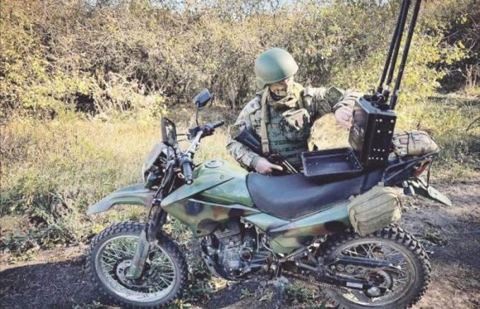 мотоцикл с комплексом РЭБ морских пехотинцев Балтийского флота в зоне СВО