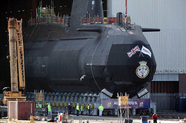 Британский военный флот уже не устрашает, а смешит
