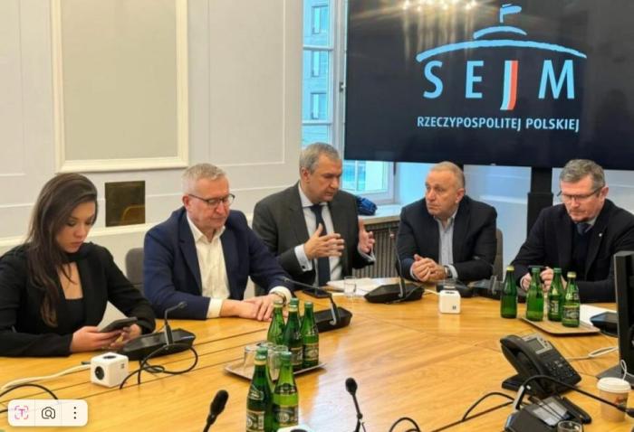 В Польше призвали к не признавать результаты грядущих выборов в Белоруссии 