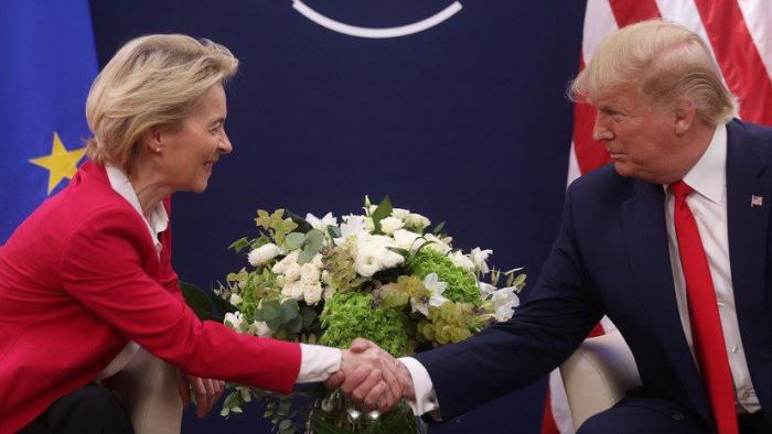 Развод по-американски: бизнесмен Трамп не желает платить не по своим счетам
