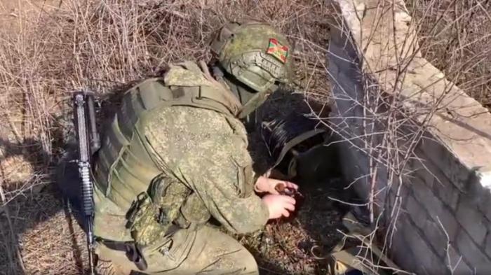 инженерные войска ВС РФ начали разминировать приграничные районы Курской области, освобожденные от боевиков ВСУ, с целью восстановления социально значимых объектов