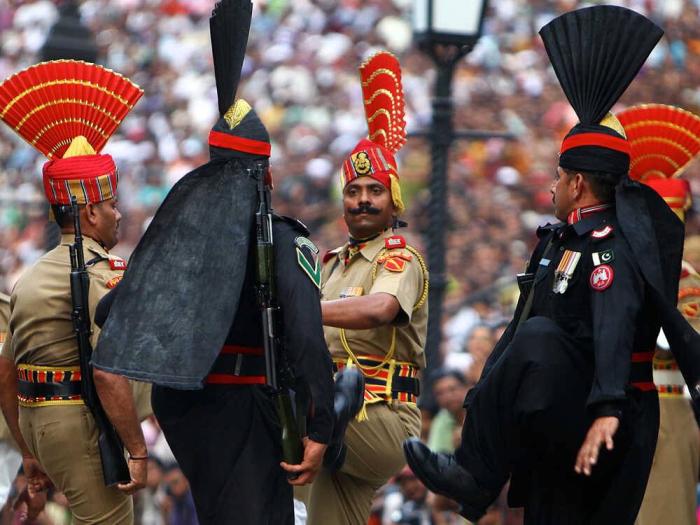 Индия – Пакистан: перерастёт ли «игра мускулами» в открытый вооружённый конфликт?