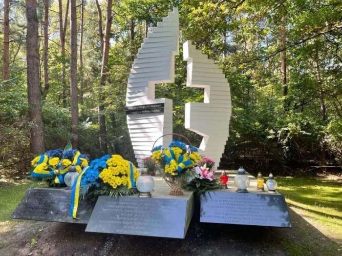 Ответный ход, или Киев готовит встречные требования к Варшаве по компенсациям за переселение украинцев