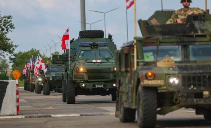 Страх – главное оружие НАТО. Зачем альянс проводит учения в Грузии?