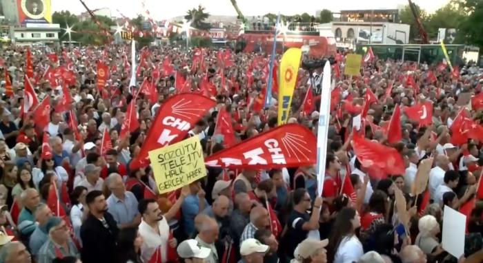 Митинги оппозиционных сил в Турции не прекращаются