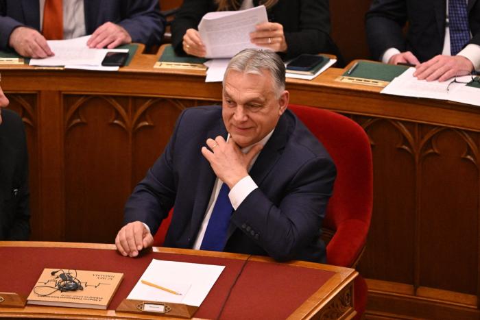 Виктор Орбан под ударом глобалистов