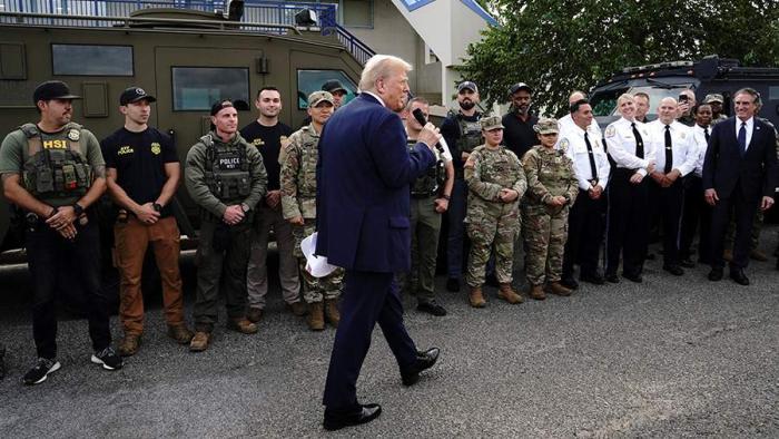 Американская армия включилась в политическую борьбу