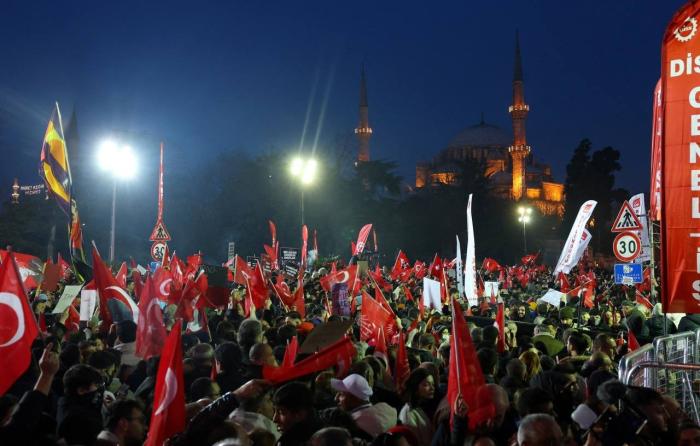 Турция: как Эрдоган решил обезглавить оппозицию и что из этого выйдет