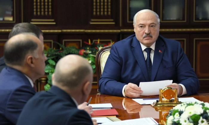 Президент Белоруссии А. Лукашенко провел совещание по вопросам глобальной международной обстановки и развитию белорусско-американских отношений.