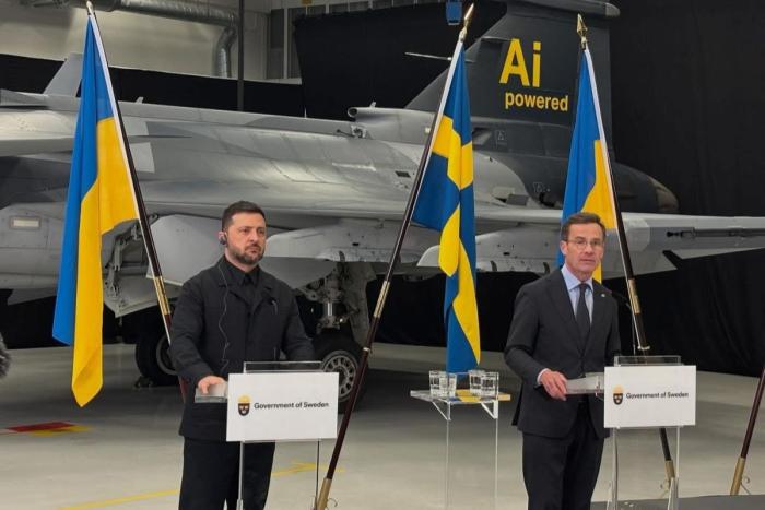 Украина и Швеция договорились о поставке до 150 самолётов Gripen